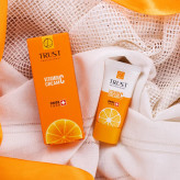 کرم ویتامین C تراست ۳۰ میل — روشنکننده و شادابکننده پوست